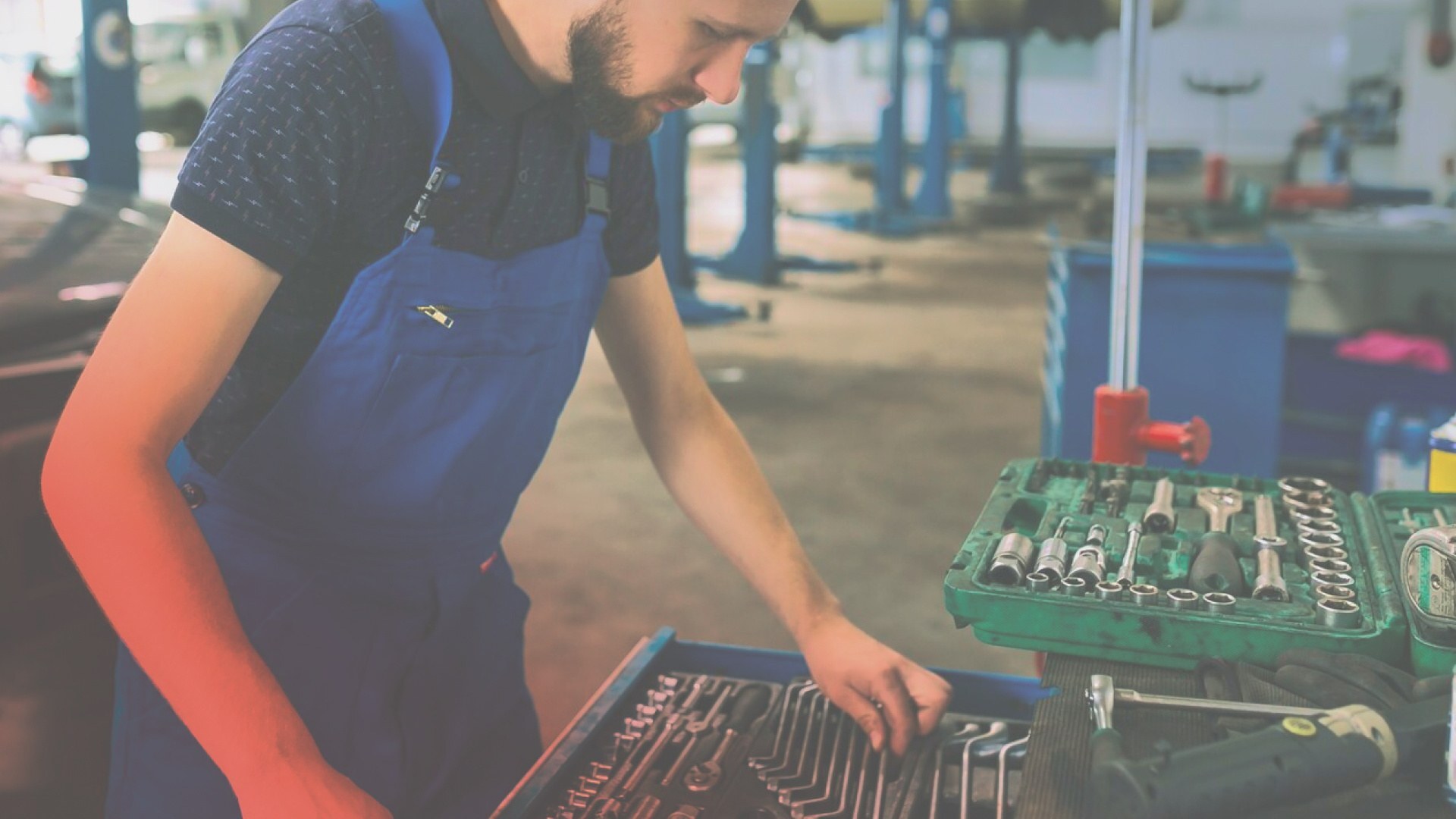 login_img_2 login_img_2